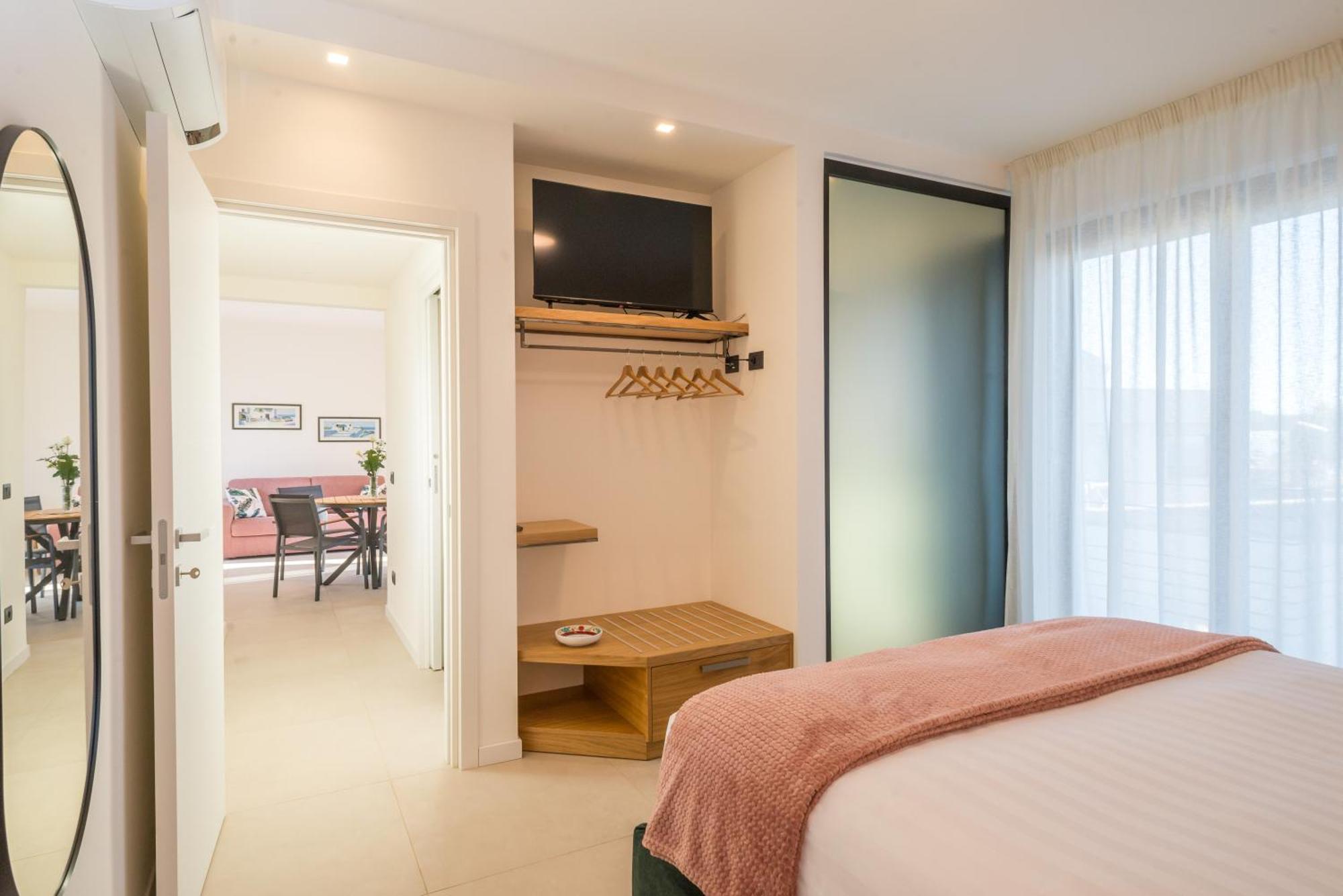 Paolimura Resort , Apartment & Spa Aci Catena Exterior foto